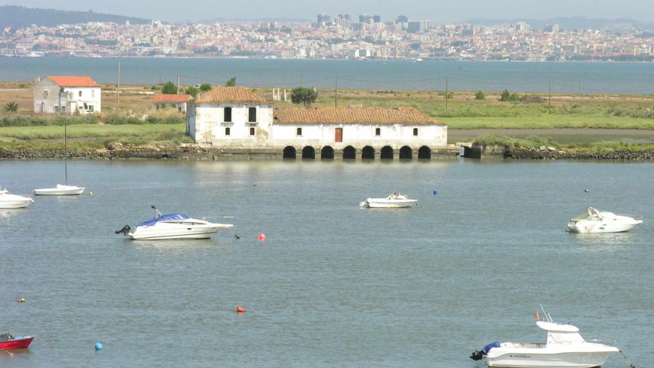 Legendary Bay Suite Temática Seixal  Esterno foto